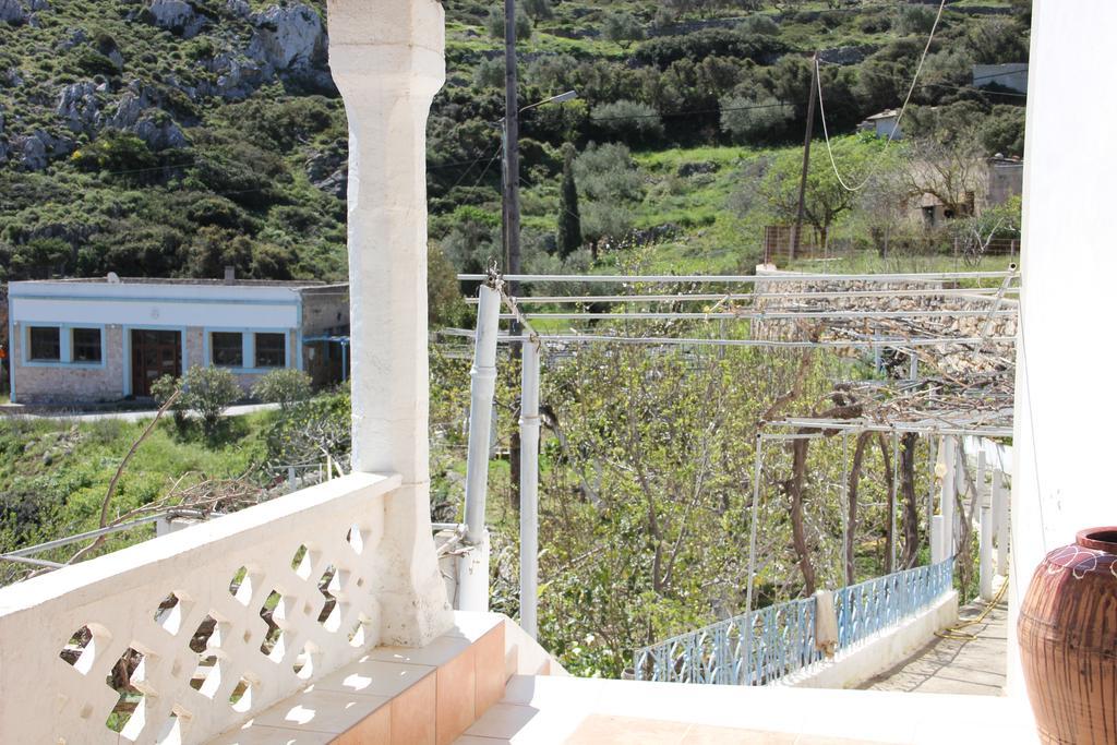 La Villa Di Zazopetra Menetaí エクステリア 写真